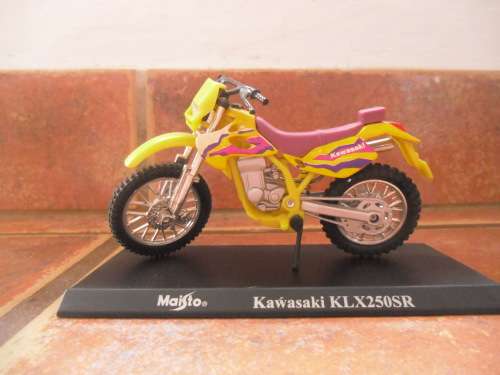 MAISTO KAWASAKI KLX250 SR 1:18